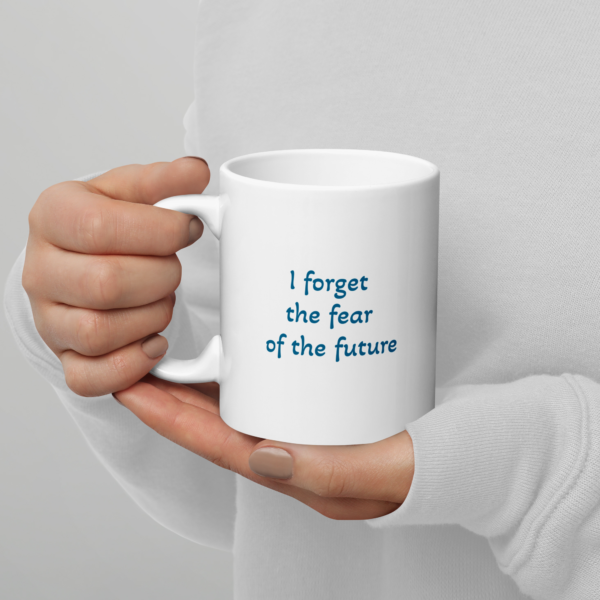 white glossy mug