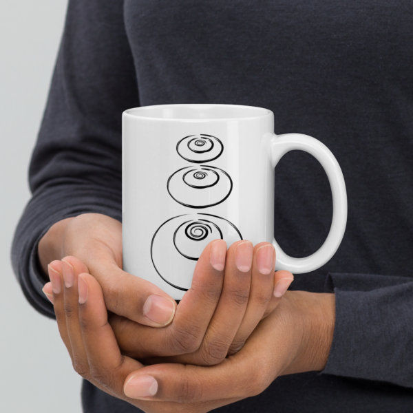 white glossy mug